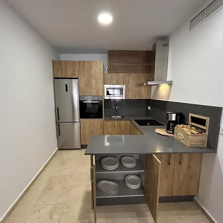 At Manuel De Sandoval