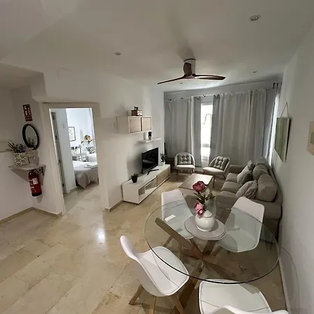 Apartment At Manuel De Sandoval *